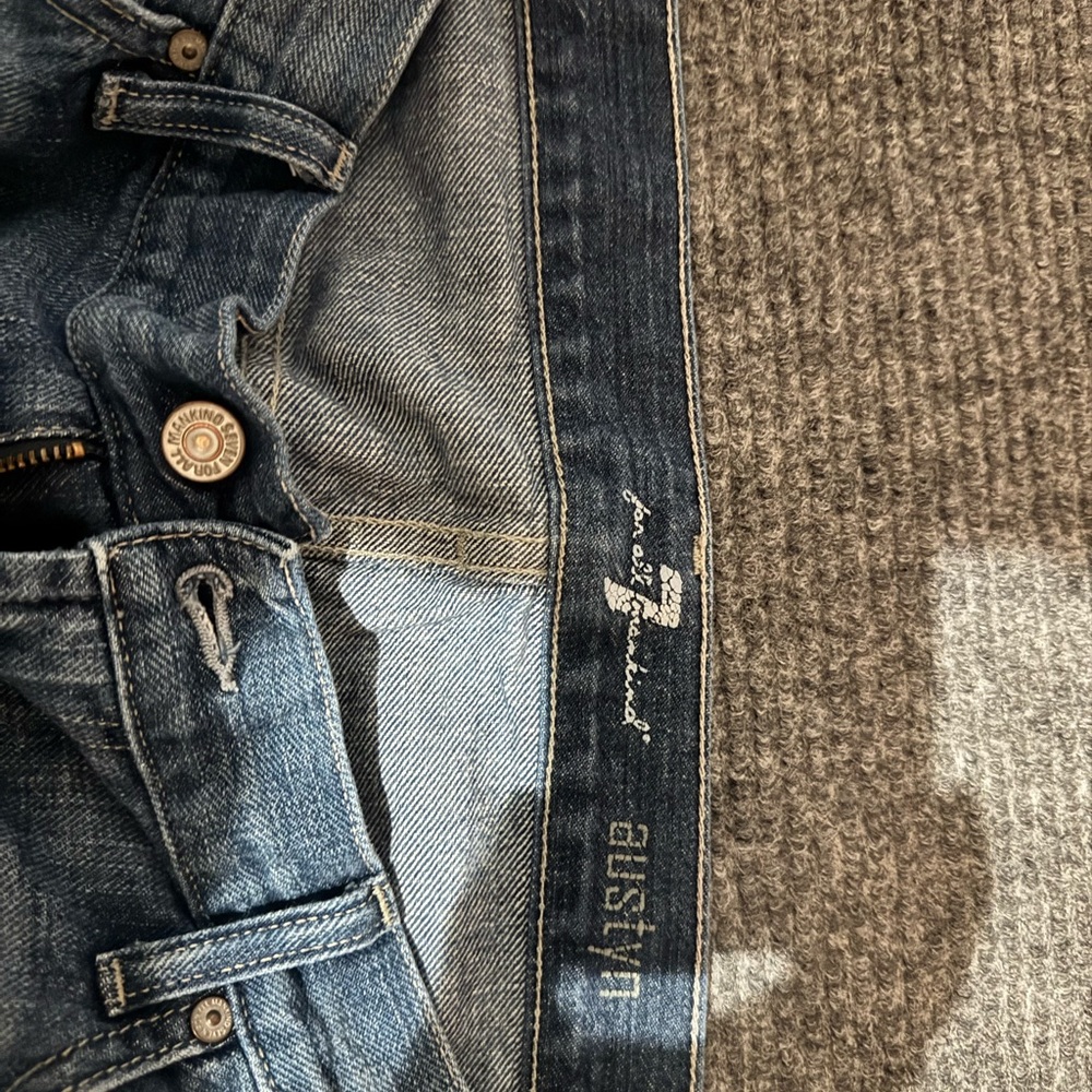 Seven Jeans, Men, Size 36 / 30.
Austyn Style, Relaxed Straight - Picture 2 of 5